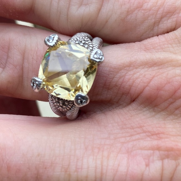 GUARANTEED AUTHENTIC JUDITH RIPKA RING!! - Picture 11 of 13